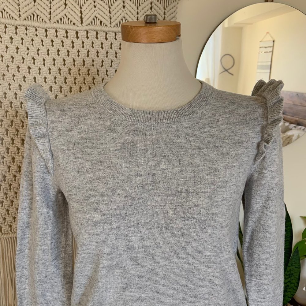 JCREW Ruffle Flounced Large Sleeve Gray Sweater - Picture 6 of 12